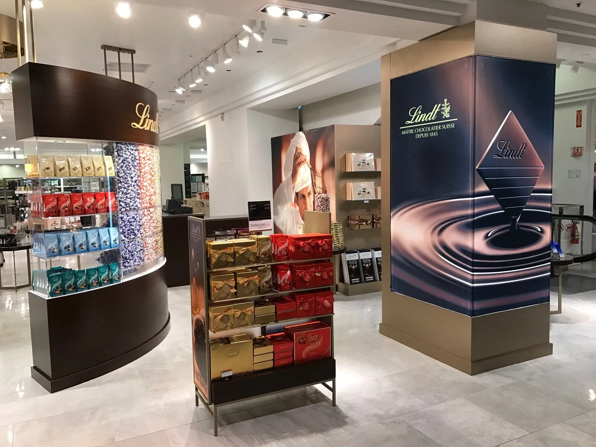 Lindt Chocolate Shop Eaton Centre